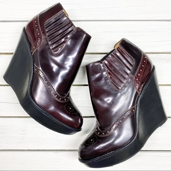 BURBERRY Brogue Chelsea Detailed Wedge Polished Leather Ankle Boots 38 - Picture 4 of 16